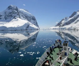 Read more about the article Embarking on an Adventure: Antarctica Cruises